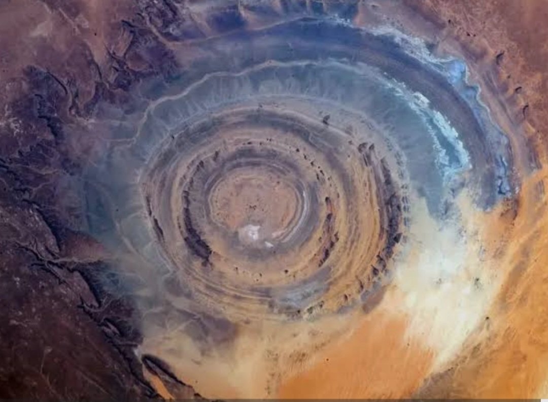 14 Most Mysterious Tourist Attractions You Should See Once:Hidden secret