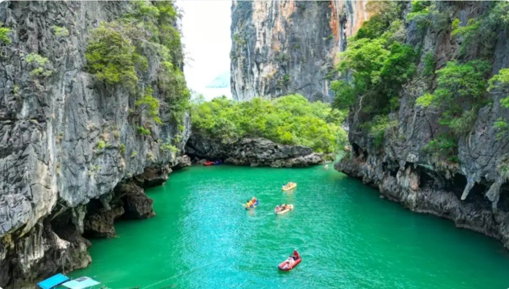 James Bond, Phang Nga Bay and Hong Island Tour from Phuket (2026): Ultimate Travel Guide, Prices, Itinerary, Tips & Hidden Gems